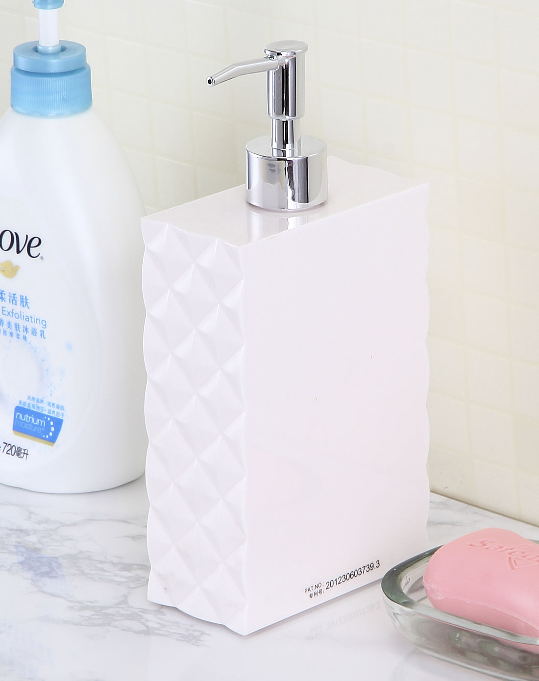 Accesorios de baño PP Botella de espuma de jabón Dispensador de líquido de jabón de lavado a mano de plástico con bomba de metal